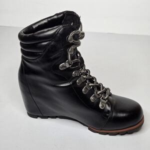 Esprit Sammie Black Wedge Combat Lace Up Ankle Boots Booties Sz 6.5